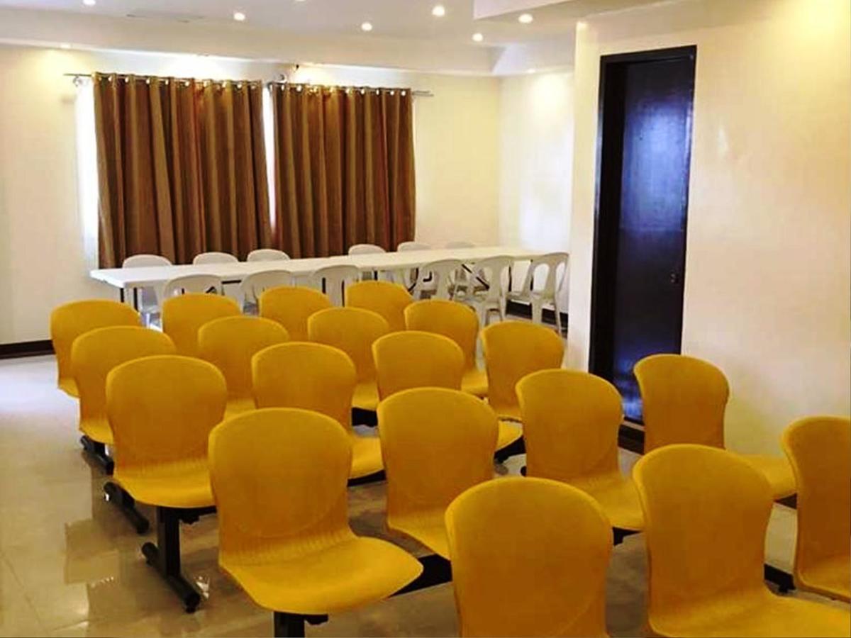 Rainbowland Hotel Olongapo Extérieur photo