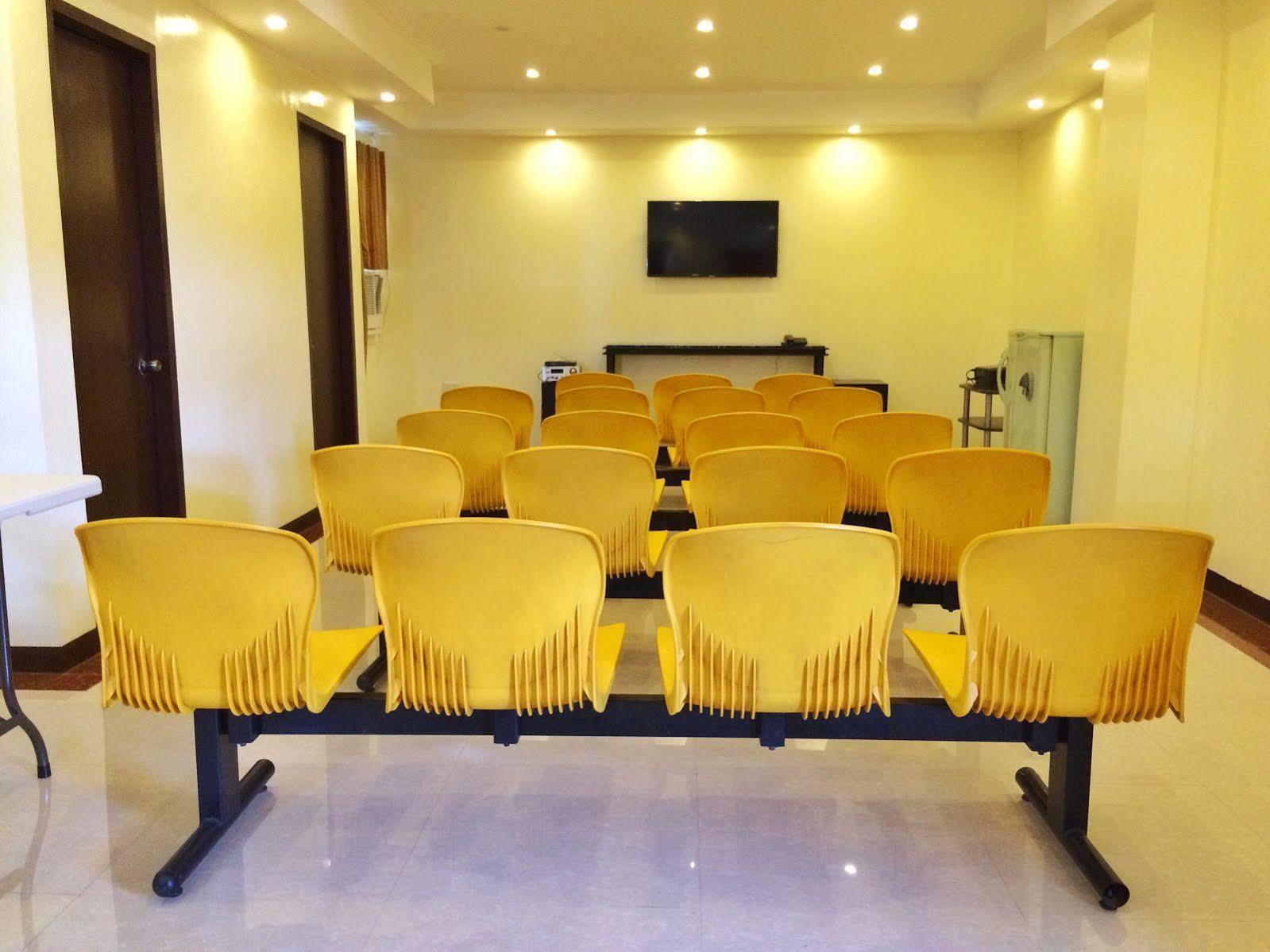 Rainbowland Hotel Olongapo Extérieur photo